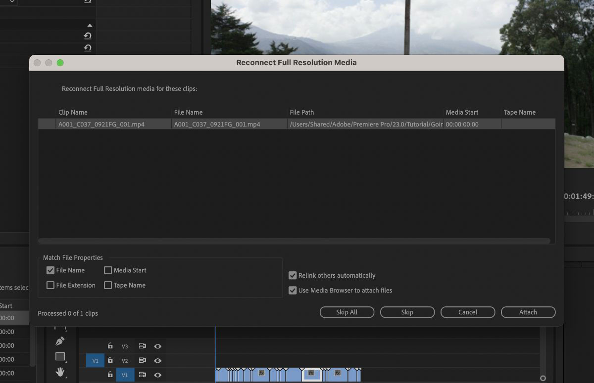 The Reconnect Full Resolution Media dialog box is open, which is identical to the Attach Proxies dialog, except that it attaches full resolution clips.