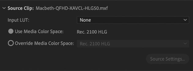 L’interface utilisateur Couleur Lumetri affiche les paramètres de couleur du clip source, avec l’option Utiliser l’espace colorimétrique du média sélectionnée.