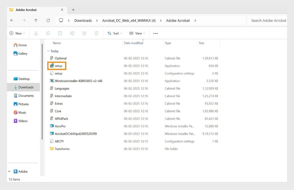 The Adobe Acrobat installer file components are displayed and the setup file is highlighted in orange.