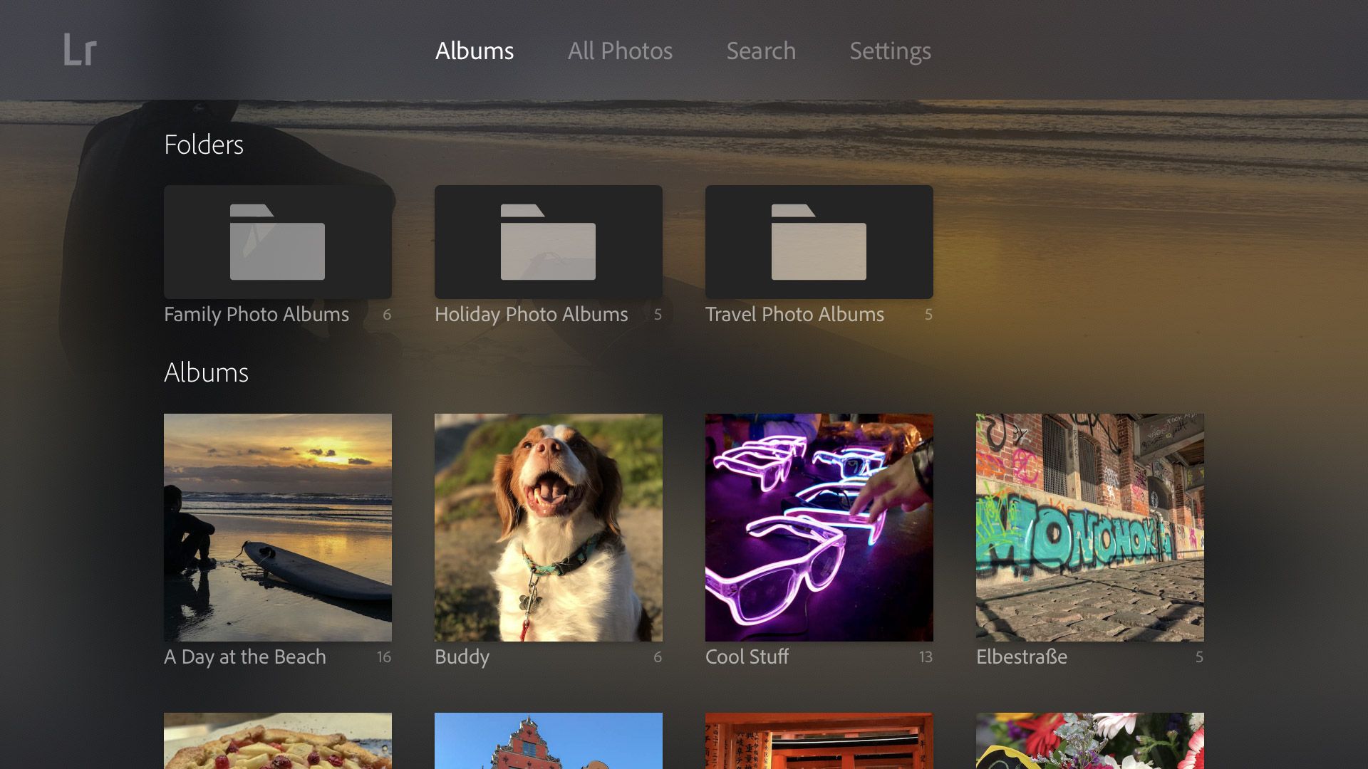 Albumy Lightroom CC wyświetlane na ekranie telewizora