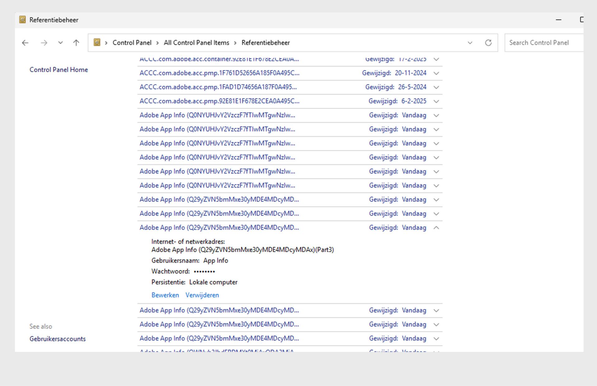 Een screenshot van het Windows-regelpaneel Credential Manager om alle certificeringen te verwijderen die beginnen met Adobe User en Adobe App.
