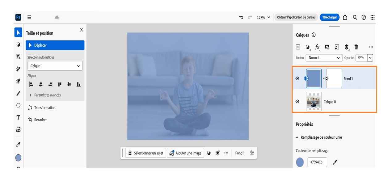 Un calque de remplissage de couleur unie a été ajouté au panneau Calques. Il peut être ajusté en fonction des besoins.