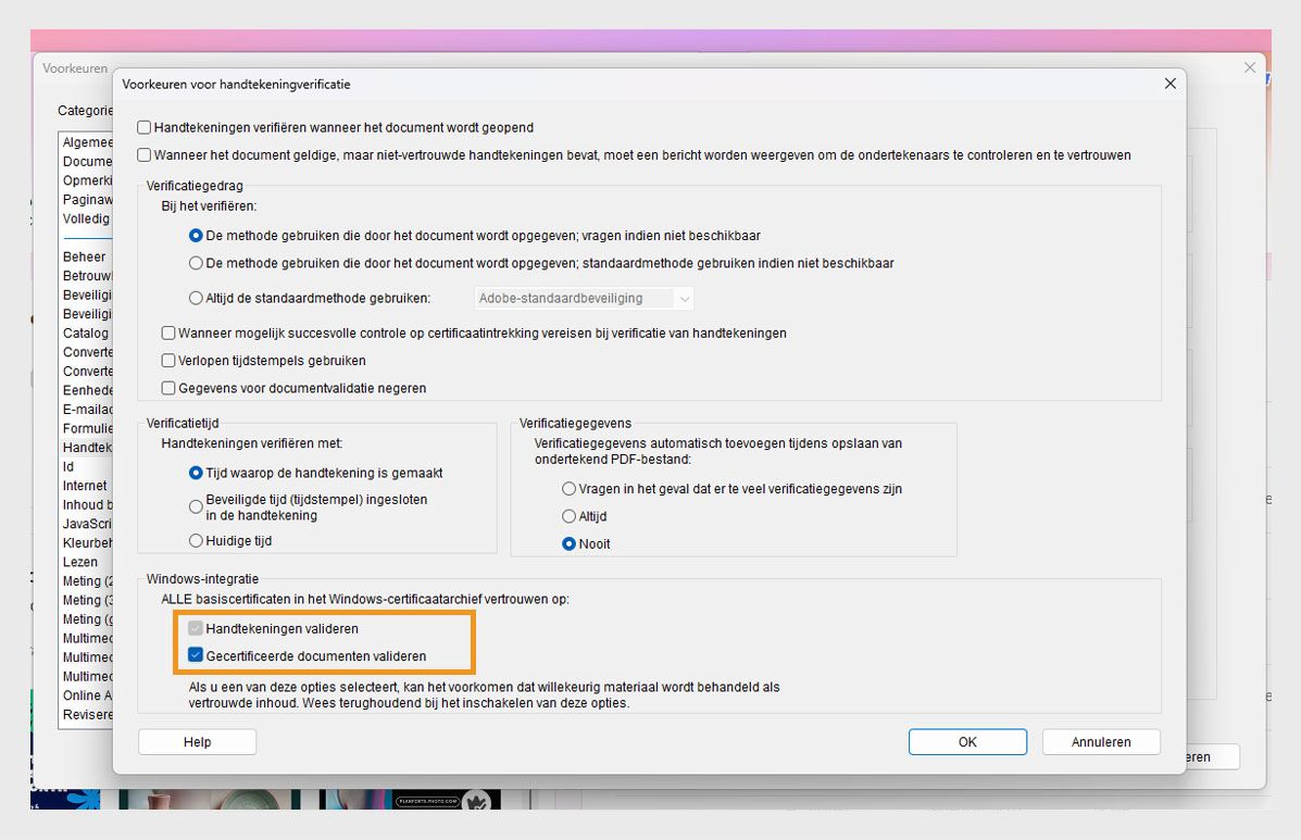 Het venster Acrobat-voorkeuren toont de instellingen voor handtekeningverificatie en de optie om certificaten in het Windows certificate store te vertrouwen.