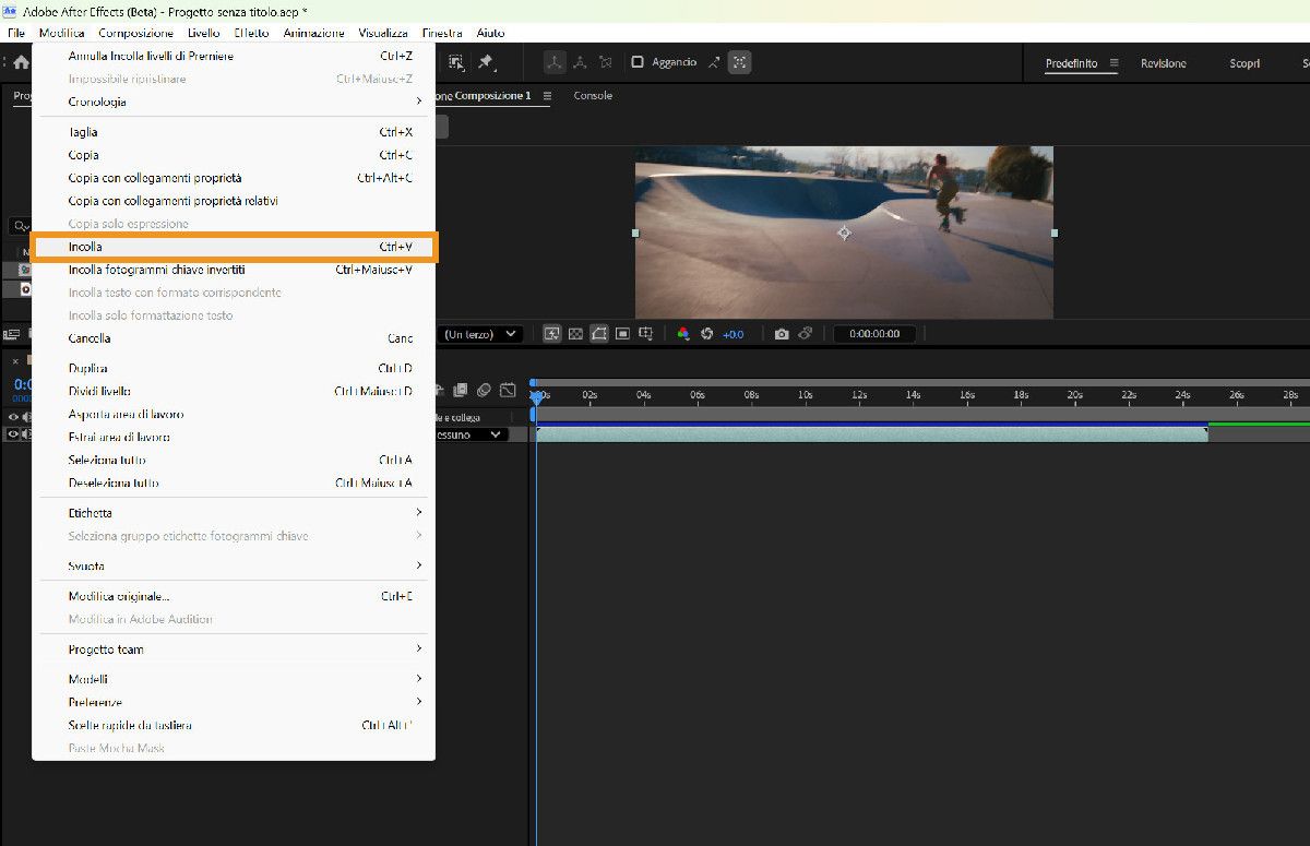 Interfaccia di After Effects con il menu Modifica aperto e Incolla selezionato, che mostra il contenuto incollato nella timeline della composizione.