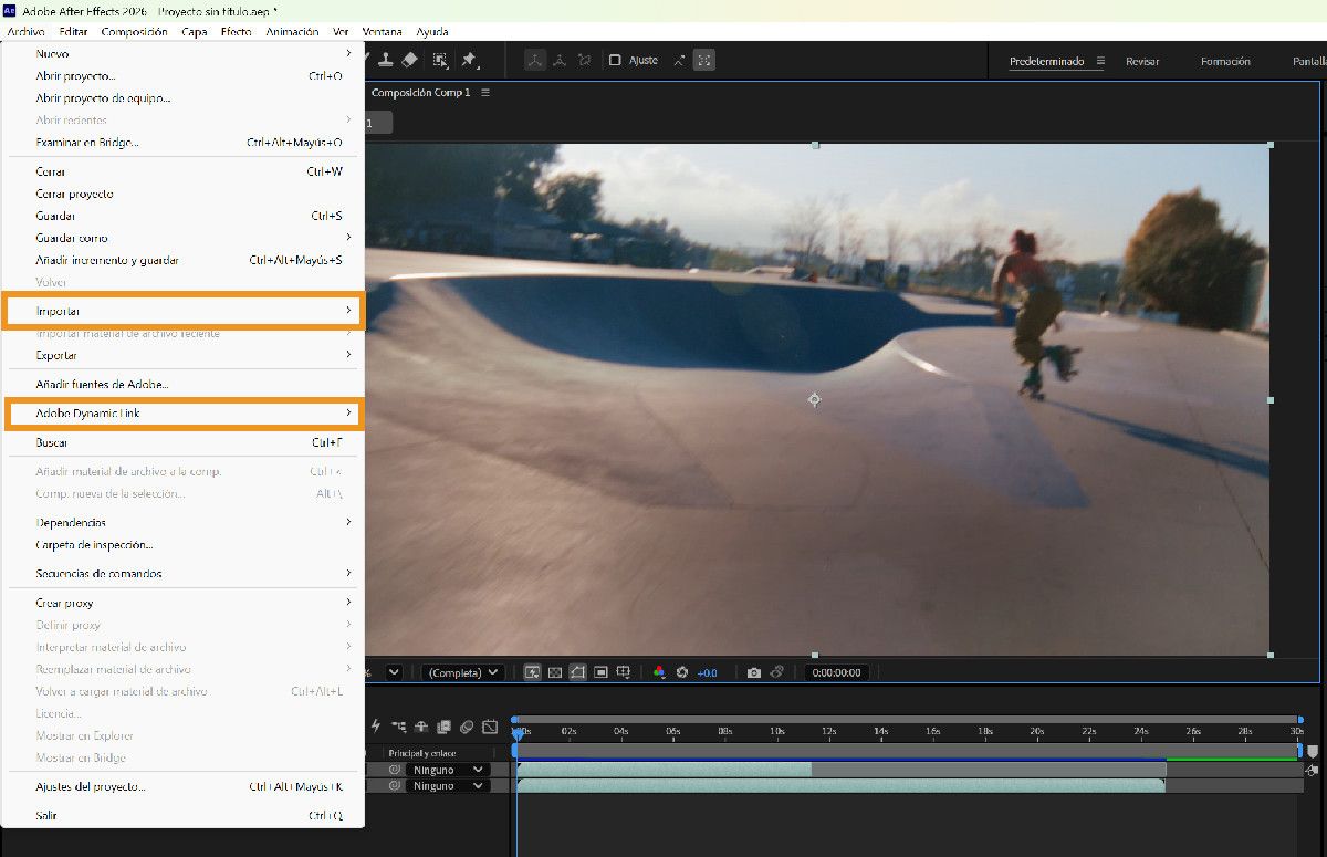 Interfaz de After Effects con el menú Archivo abierto, mostrando las opciones de Importación y Adobe Dynamic Link.