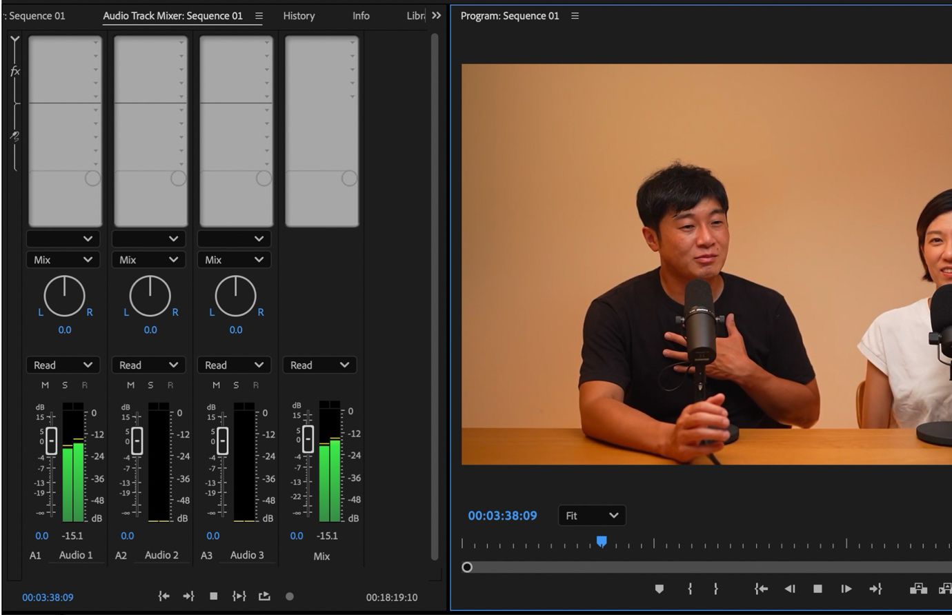 Mixer tracce audio in Premiere Pro con manopole del pan, indicatori di volume e controlli delle tracce visibili per tre tracce audio e il canale del mix principale.