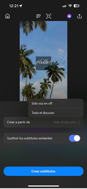La ventana Subtítulos se abre mostrando las opciones para crear subtítulos a partir de &quot;Solo voz en off&quot; o &quot;Todo el discurso&quot; y un conmutador para sustituir los subtítulos existentes, con un botón para crear subtítulos en la parte inferior.