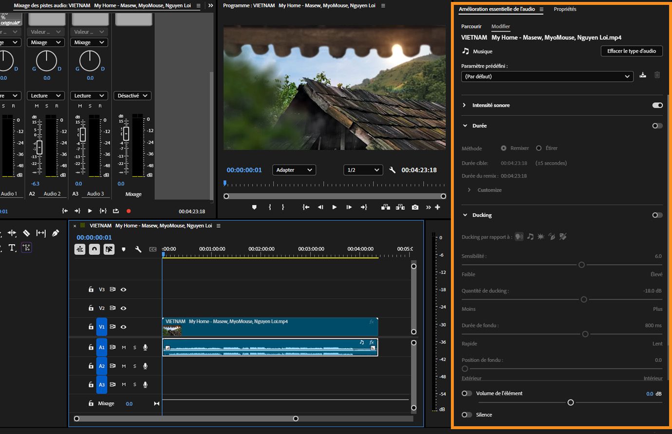 Panneau Audio essentiel de Premiere Pro, montrant la sélection du type audio Dialogue et la mise en évidence des options permettant d’optimiser la parole, d’ajuster le volume sonore et d’appliquer des effets créatifs.