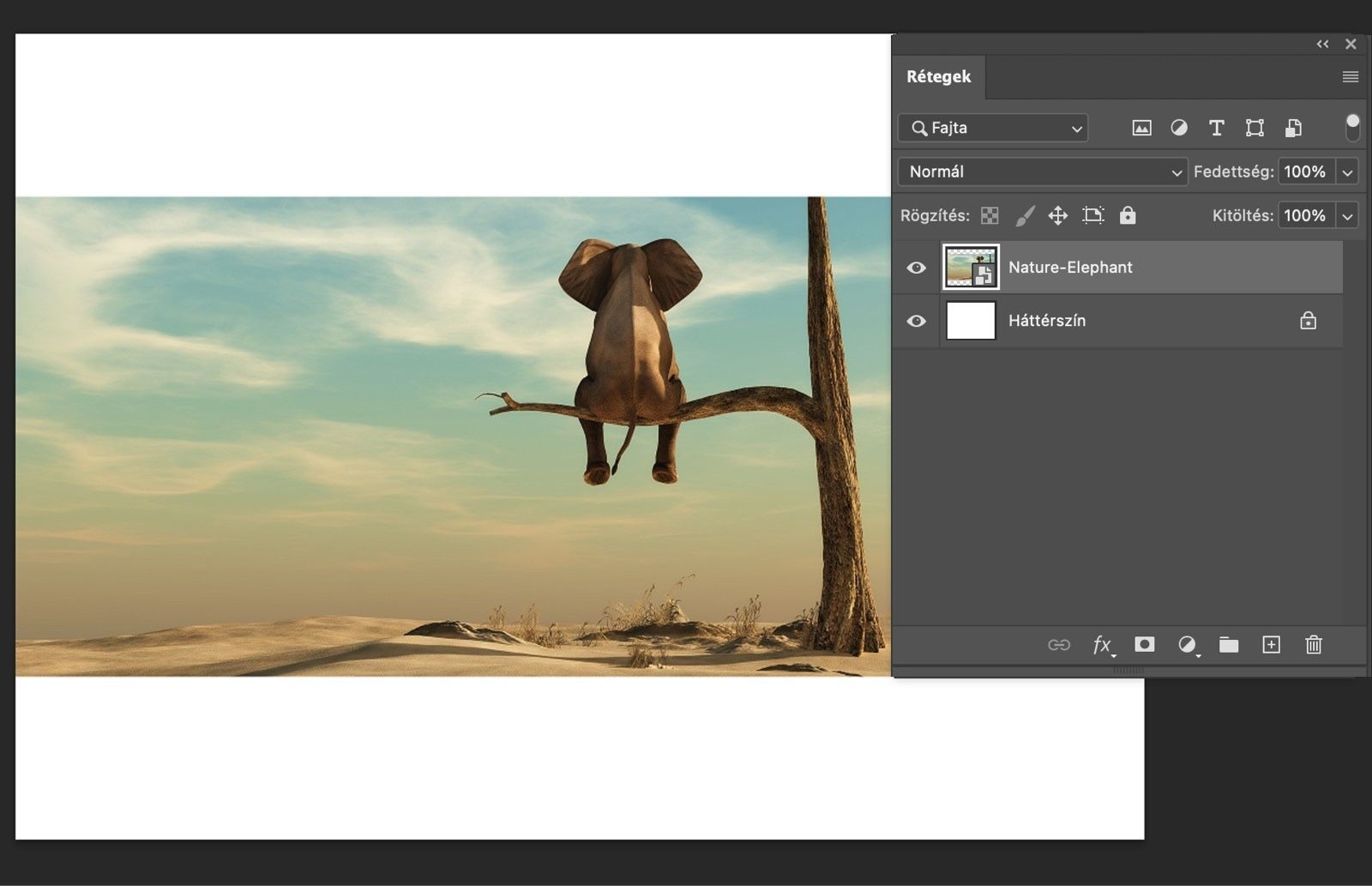 A Rétegek panelen egy kiválasztott intelligens objektum réteg látható összekapcsolás ikonnal, jelezve, hogy ez egy kapcsolt intelligens objektum.