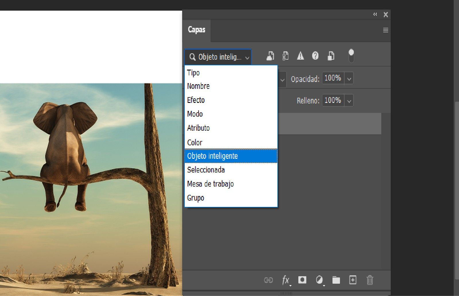 panel de Capas con filtro de Objetos Inteligentes activado, mostrando iconos para objetos vinculados, incrustados, faltantes y desactualizados.