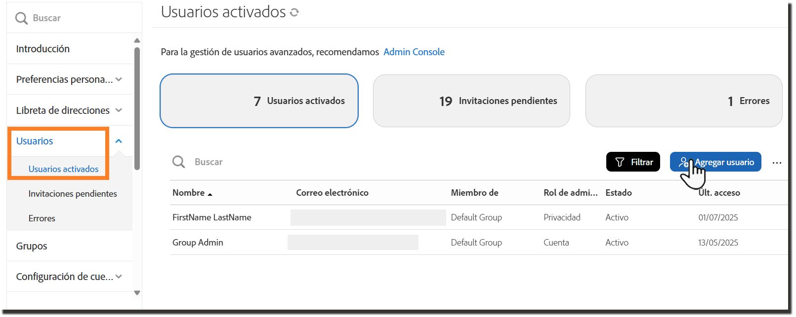 La página Usuarios activados con el botón Añadir usuario resaltado.