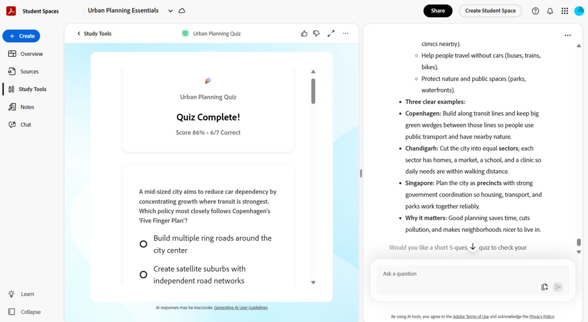 Cvičný kvíz v Priestory Student Space zobrazujúci otázku s výberom odpovede s tlačidlom Submit, nasledovaný zobrazením výsledkov, kde si študenti môžu skontrolovať svoje skóre a preveriť odpovede s odkazmi na zdroje.