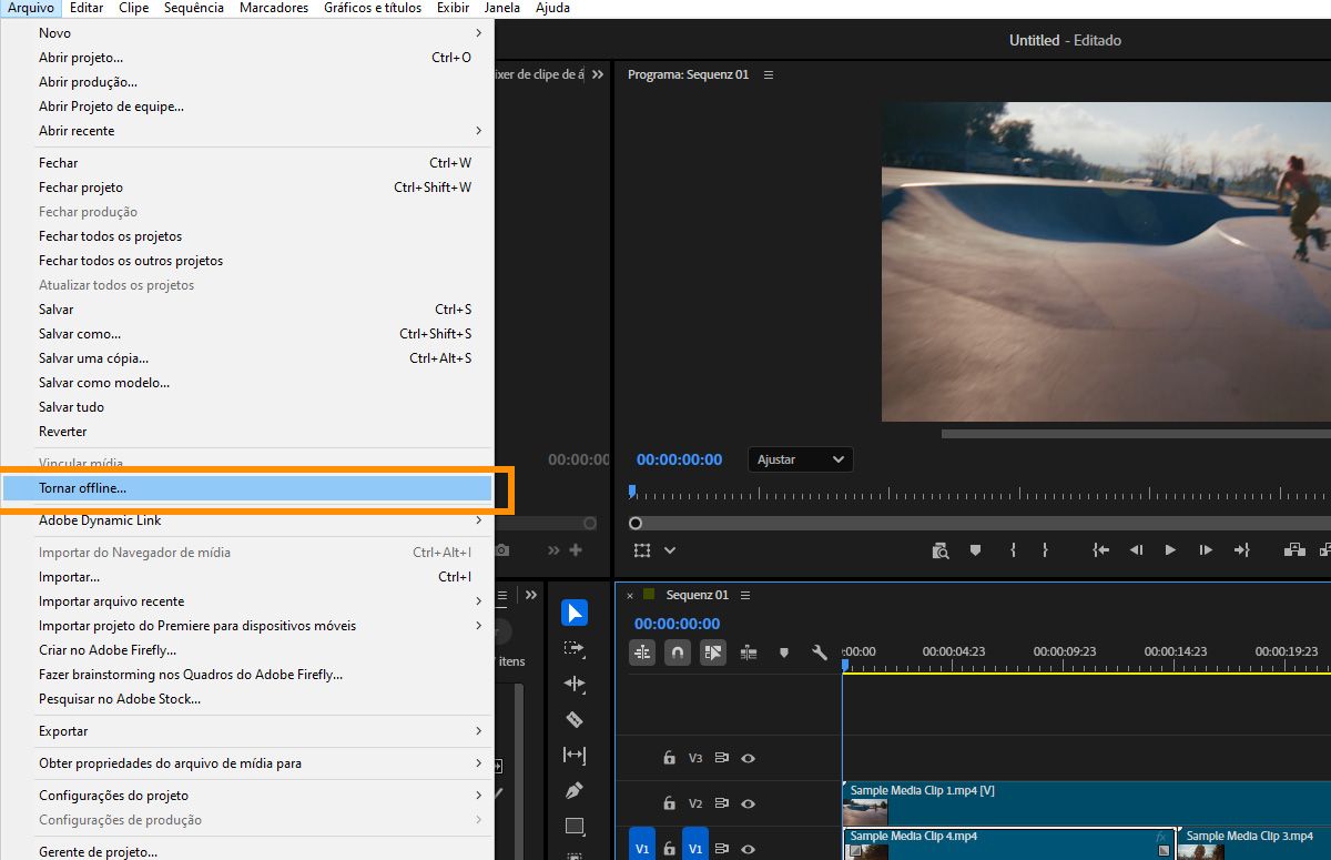 Menu Arquivo do Premiere com Tornar offline destacado para o clipe de mídia selecionado.