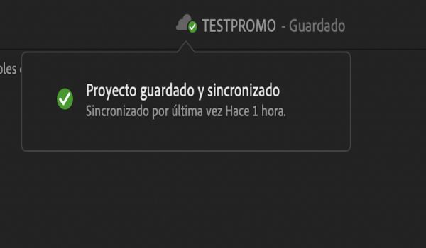 Información de la herramienta en el icono de la nube que menciona que los cambios más recientes en Team Projects se guardan y se sincronizan.