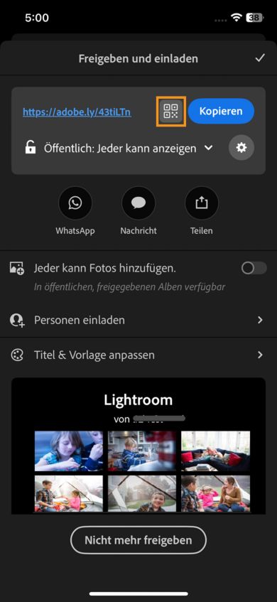 Im oberen Bereich wird ein Link mit Optionen zum Kopieren der URL oder des QR-Codes und zum Freigeben über WhatsApp, Message oder weitere Apps angezeigt. Unten findest du Umschalttasten, um anderen zu erlauben, Fotos hinzuzufügen und zum Einladen von Personen. Im unteren Abschnitt wird eine Vorschau der freigegebenen Fotos angezeigt.