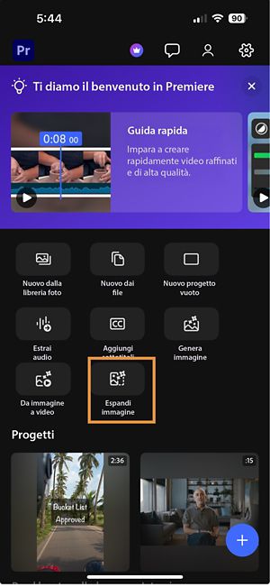 Finestra di azione rapida con l’opzione Espandi immagine evidenziata per avviare Espansione generativa.