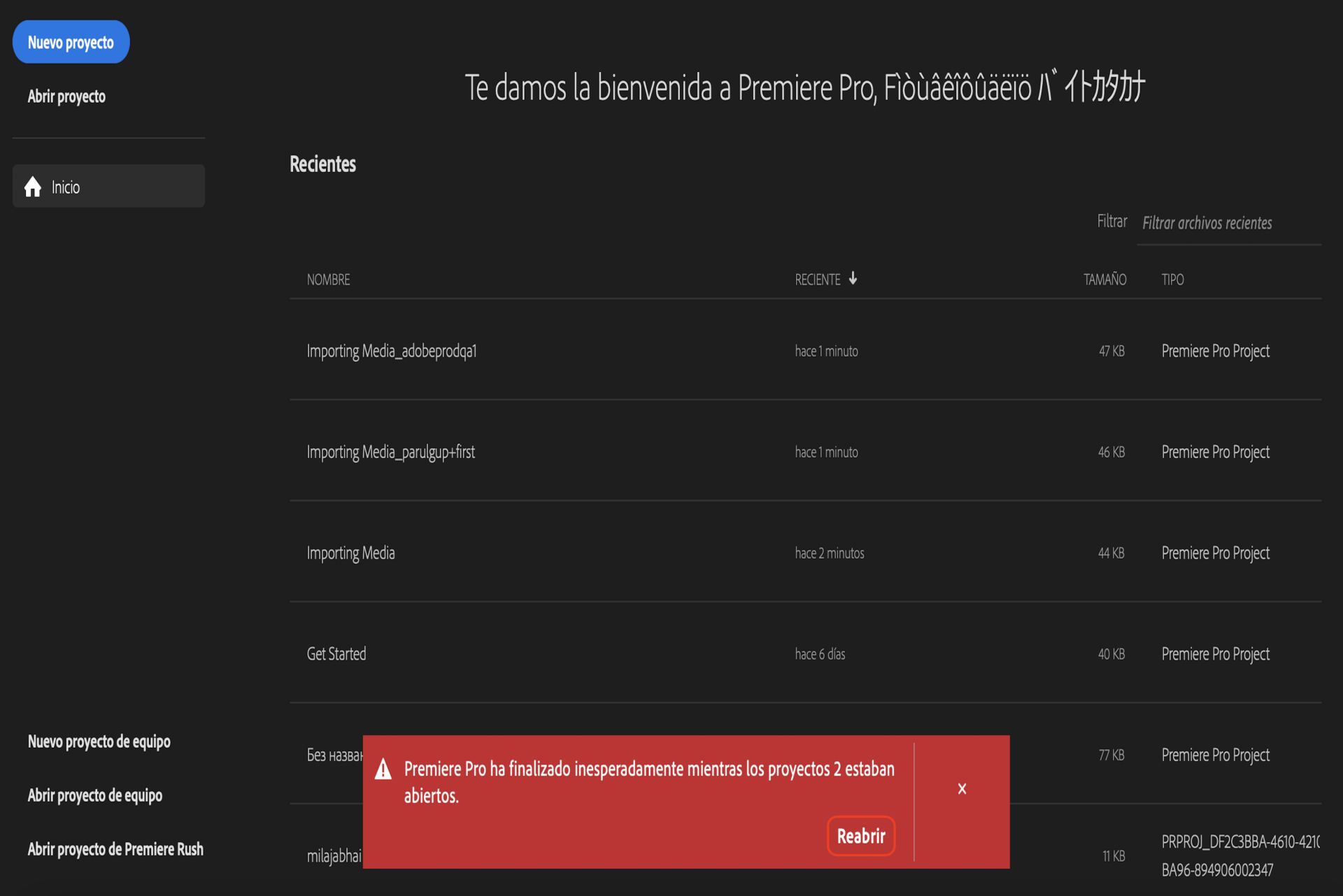 La imagen muestra un elemento emergente en el que se indica &quot;Premiere Pro ha finalizado inesperadamente mientras 3 proyectos estaban abiertos.&quot;