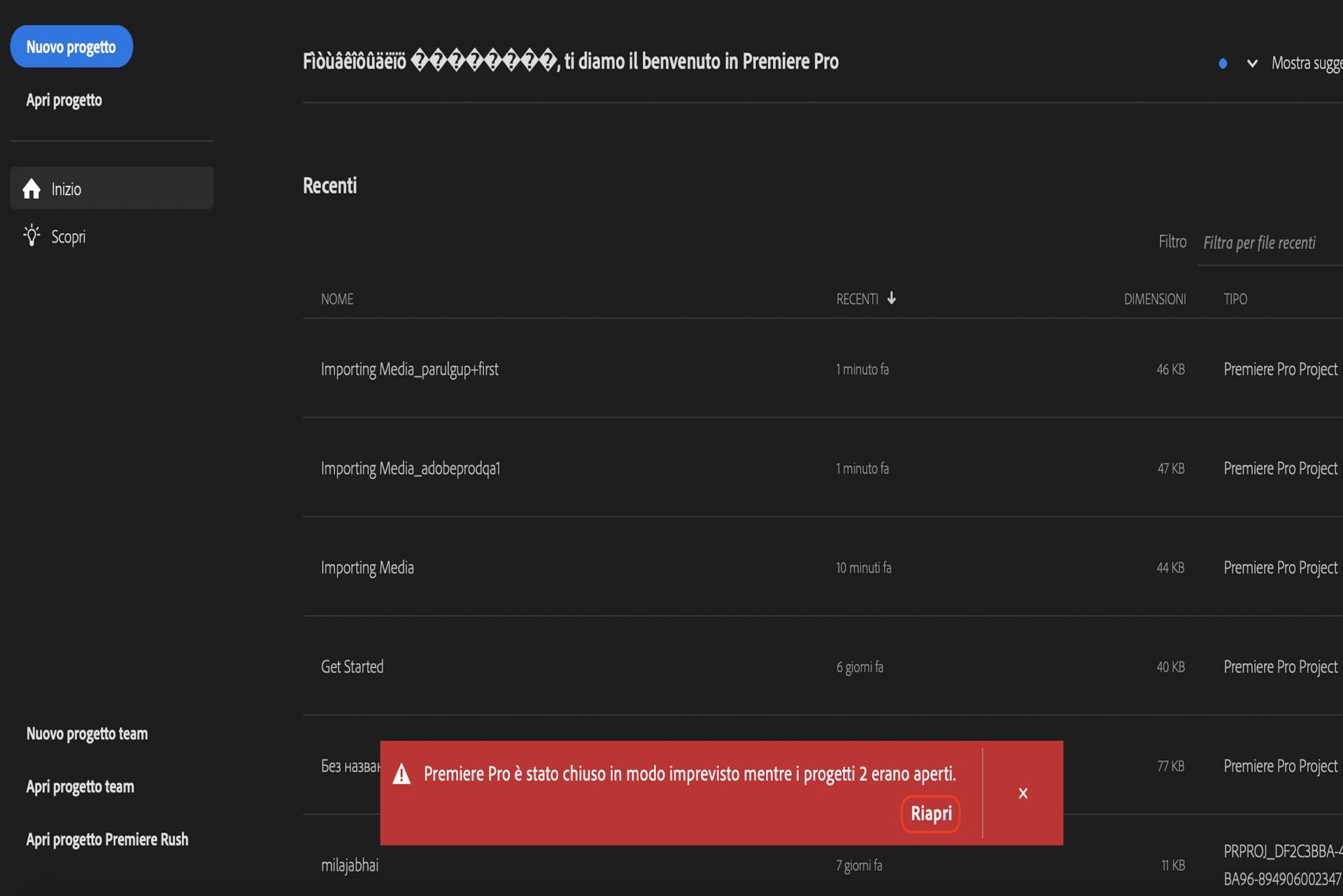 L’immagine mostra una finestra a comparsa che dice: “Premiere Pro si è chiuso in modo imprevisto mentre 3 progetti erano aperti”.
