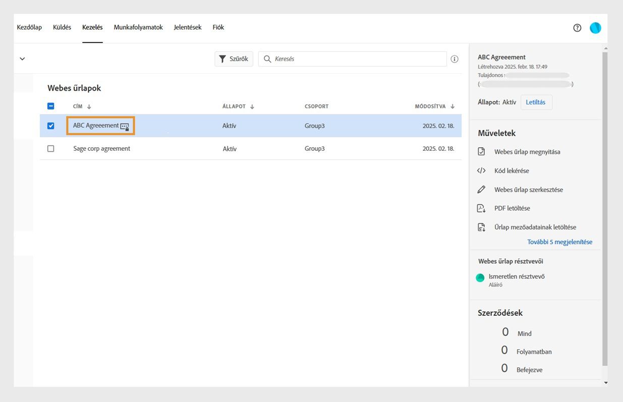 A webes űrlap kijelölésekor megjelennek a webes űrlap adatai és a Műveletek menü a jobb oldali ablaktáblán.