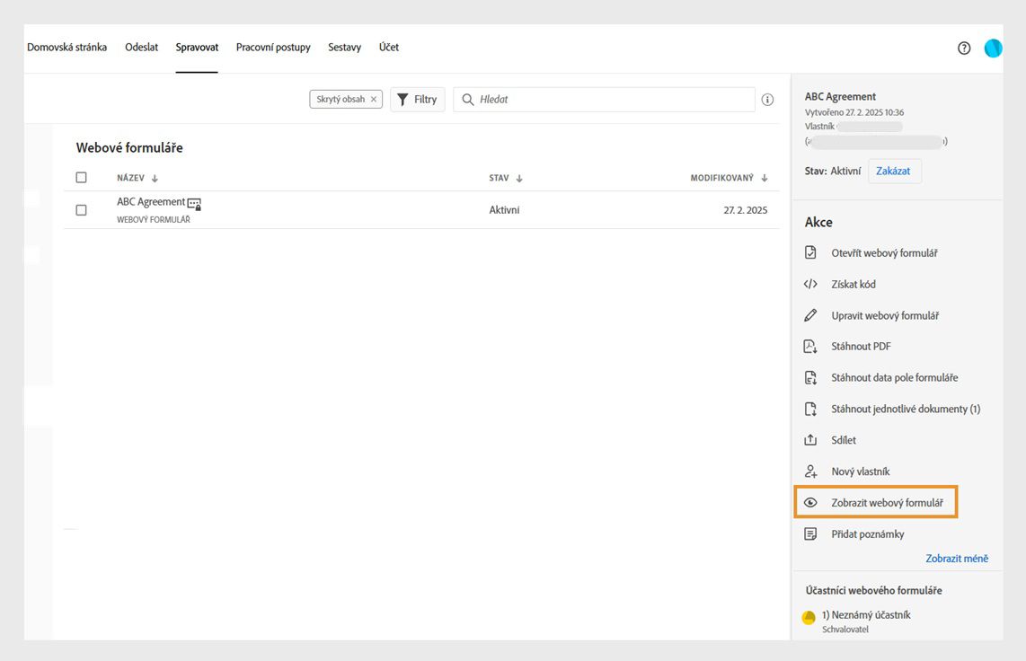 Nabídka Akce u skrytého formuláře zobrazuje možnost „Odkrýt webový formulář“. 