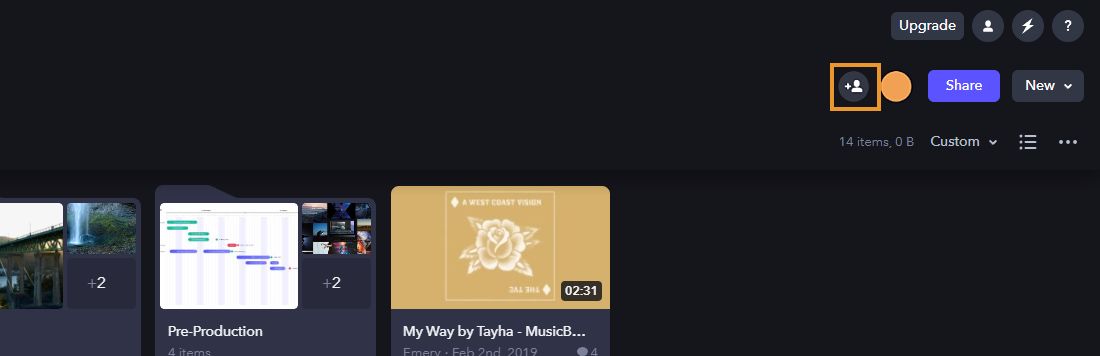 O ícone Adicionar colaborador está destacado no aplicativo web Frame.io para que o usuário adicione um novo colaborador e envie um convite para colaboração.