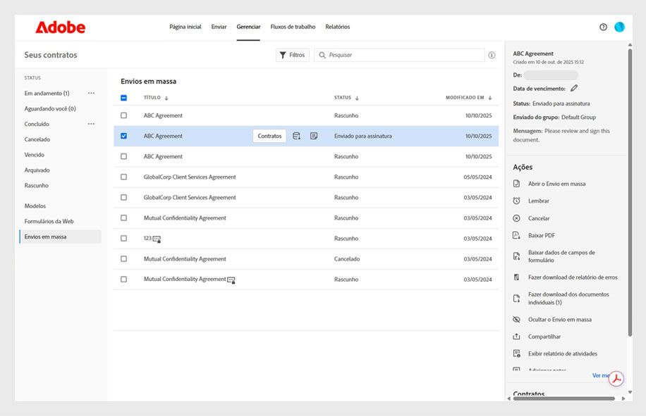 A página Gerenciar do Adobe Acrobat exibe contratos de envio em massa com seus status, um painel de detalhes e um menu de ações contendo opções como Abrir envio em massa, Lembrar, Cancelar, Baixar PDF e muito mais.