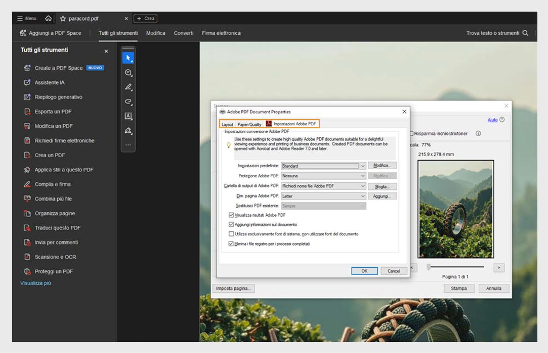 La scheda Impostazioni Adobe PDF nella finestra di dialogo Preferenze di stampa Adobe PDF mostra le Impostazioni predefinite, le opzioni di Sicurezza Adobe PDF e Cartella di output Adobe PDF. 