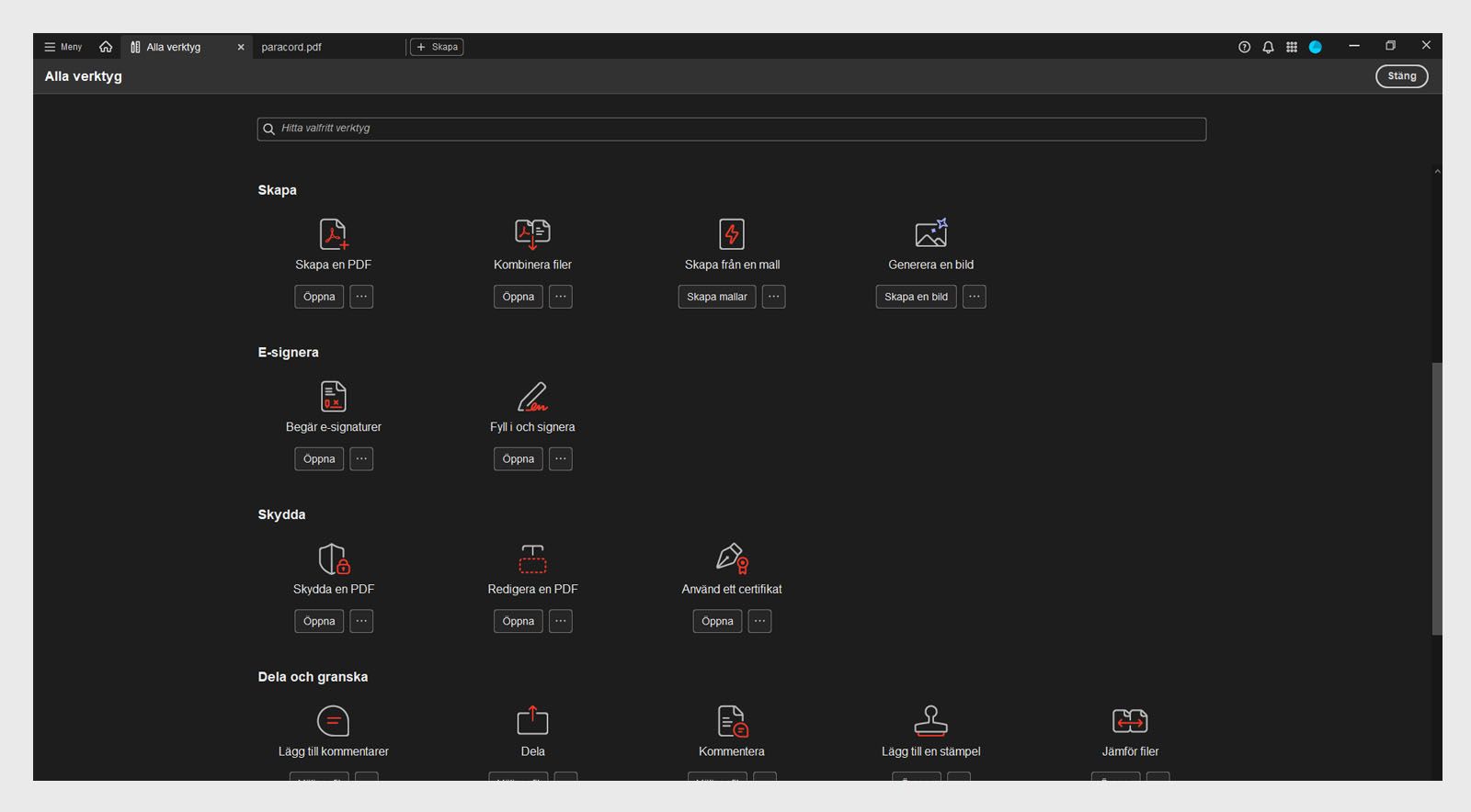 Vyn Alla verktyg har två avsnitt – AI-assistenten och Redigera. Avsnittet AI-assistenten inkluderar verktygen AI-assistenten och Generativ sammanfattning. Avsnittet Redigering visar verktygen Redigera en PDF-fil, Ordna sidor, Lägg till Rich Media och Förbered ett formulär.