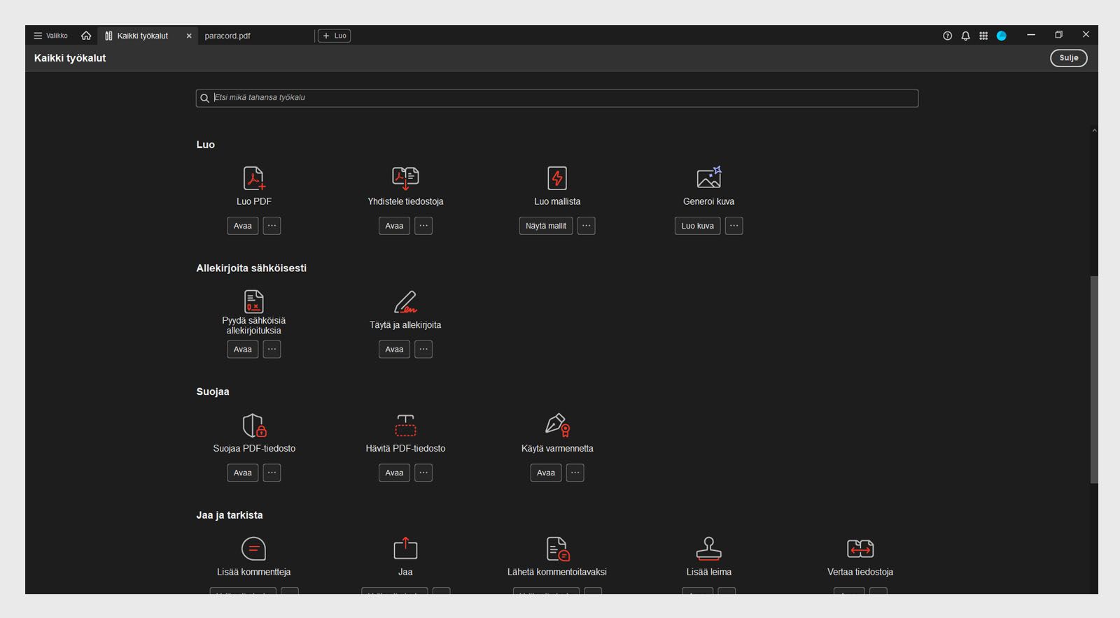 Kaikki työkalut -näkymässä on kaksi osiota: Tekoälyavustaja ja Muokkaa. Tekoälyavustaja-osioon kuuluvat Tekoälyavustaja- ja Generatiivinen yhteenveto -työkalut. Muokkaa-osiossa näytetään Muokkaa PDF-tiedostoa, Järjestä sivut, Lisää multimediaa ja Valmistele lomake -työkalut.