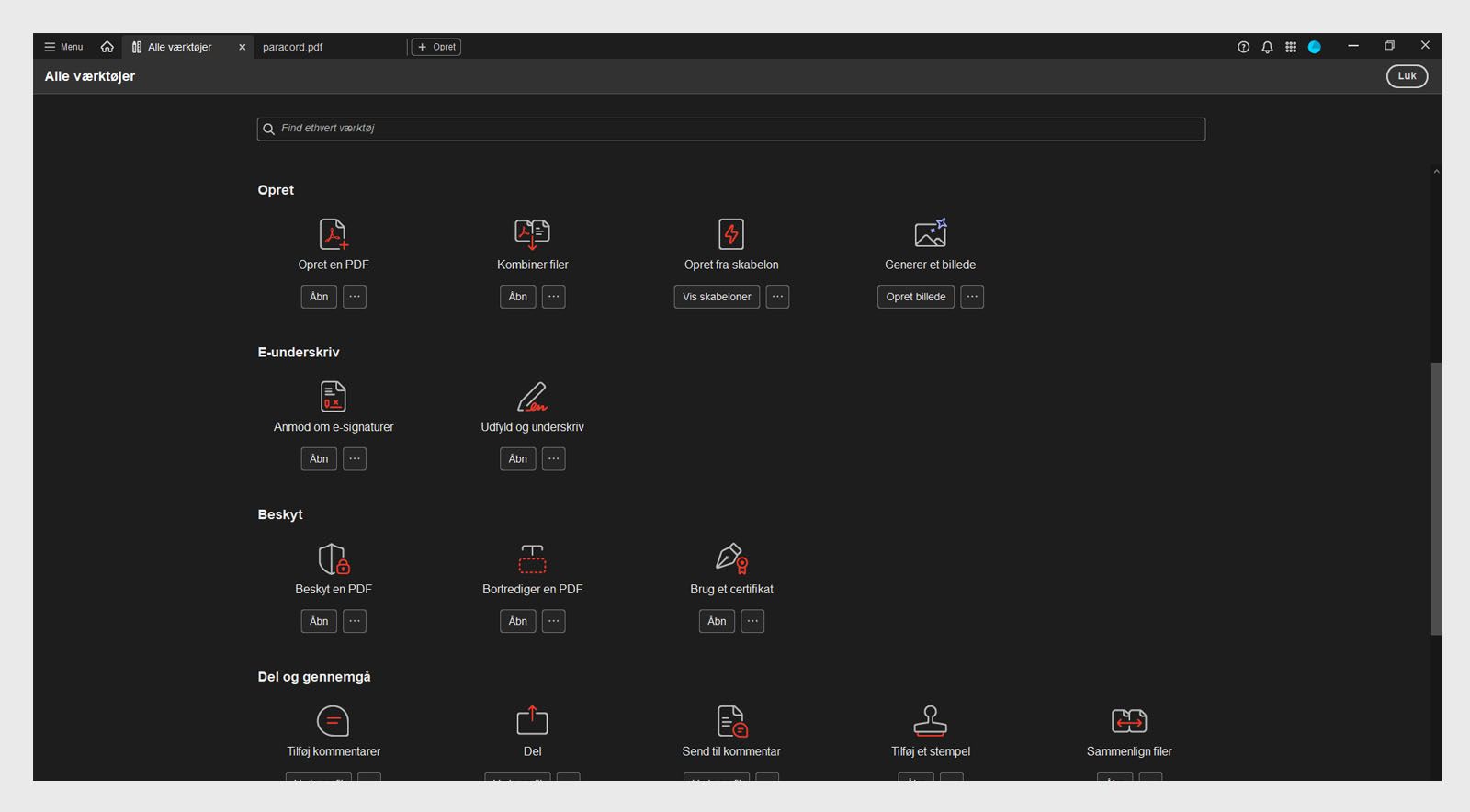Visningen Alle værktøjer har to sektioner: AI-assistent og Rediger. AI-assistentsektionen inkluderer værktøjerne AI-assistent og Generativ oversigt. Sektionen Rediger viser værktøjerne Rediger en PDF, Organiser sider, Tilføj Rich Media og Forbered en formular.