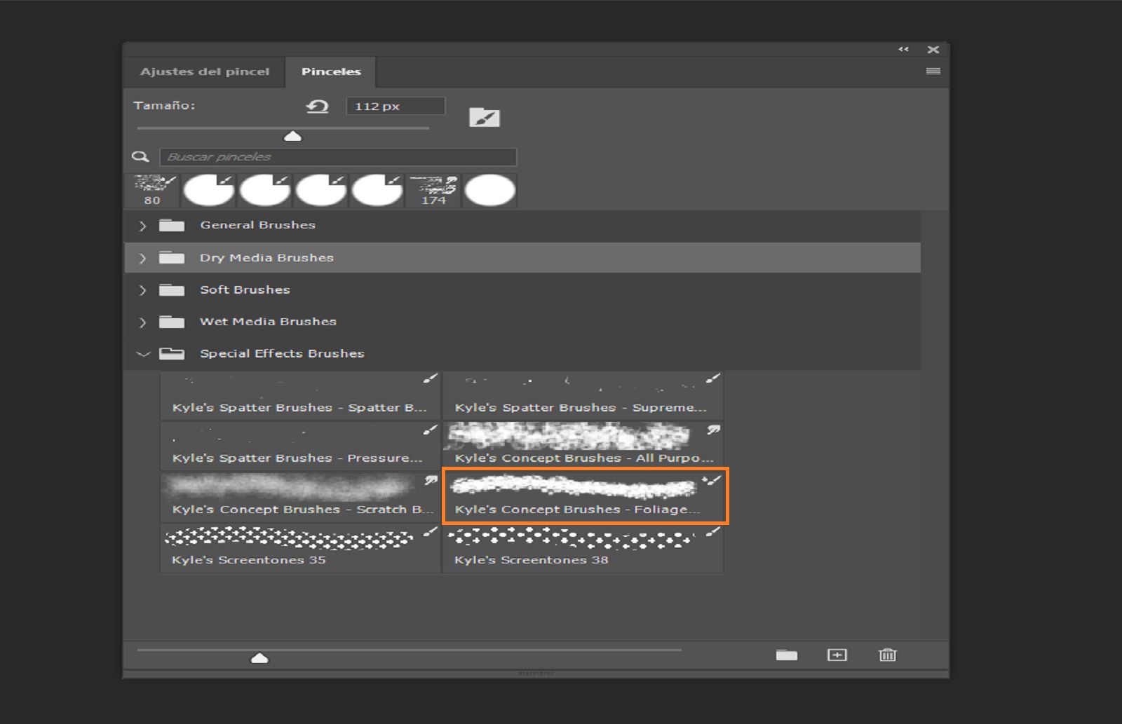 El panel Brushes muestra los pinceles preestablecidos disponibles con un pincel seleccionado.