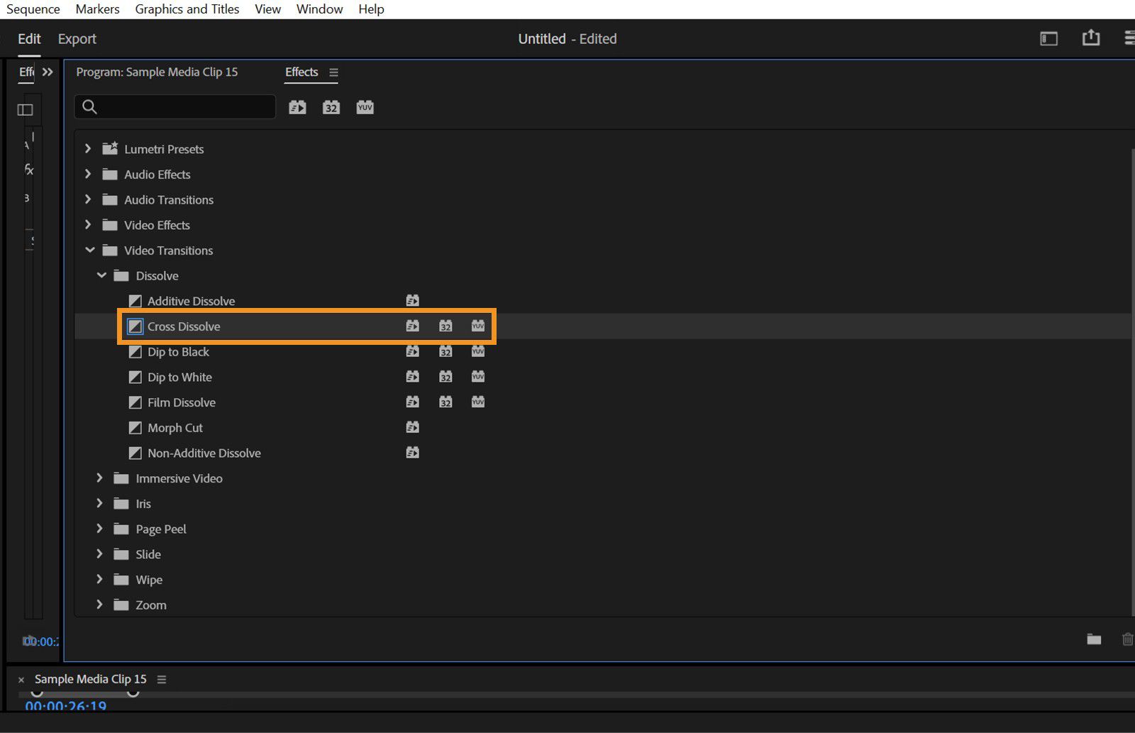 Il pannello Effetti è aperto e tra l'elenco degli effetti, la transizione Dissolvenza incrociata è evidenziata.