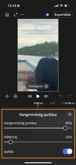 A Hangjavítás panel a Hangjavítás és Háttérzaj csúszkákkal, valamint a bekapcsolt Javítás kapcsolóval.