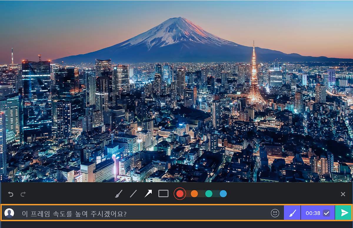 Frame.io 패널의 타임라인 아래에 리뷰어의 댓글이 표시된 상태에서 강조 표시된 재생헤드 연결 버튼입니다.