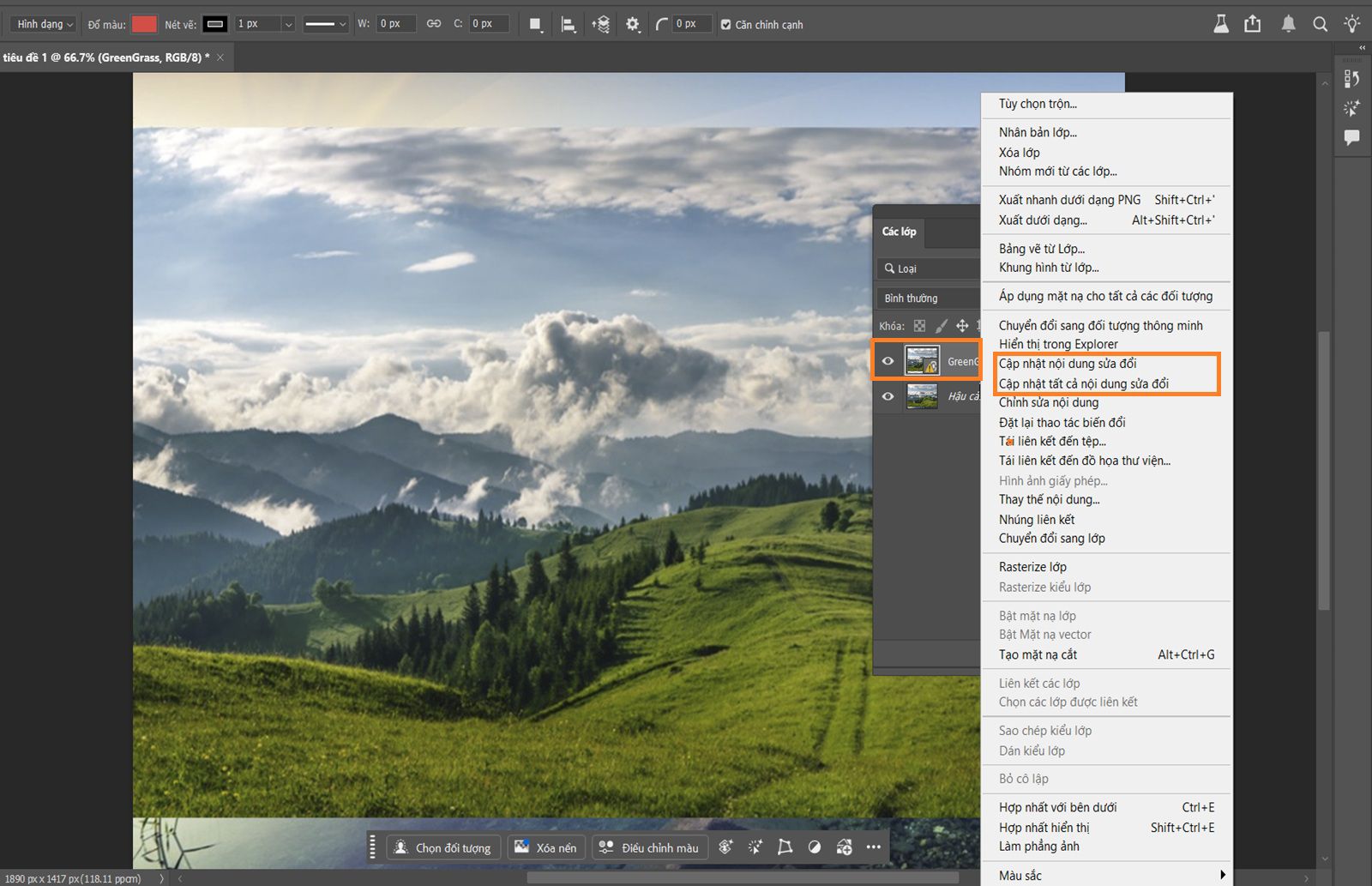 Bảng Lớp đang mở và hiển thị một Đối tượng thông minh với biểu tượng cảnh báo màu vàng, có nghĩa là tập tin được liên kết đã thay đổi và cần cập nhật. Biểu tượng cảnh báo màu vàng và các lệnh cập nhật được làm nổi bật. 