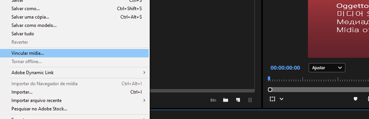 A opção de vincular mídia no menu “Arquivo” está selecionada para vincular uma mídia novamente no Premiere Pro com os projetos de equipe.