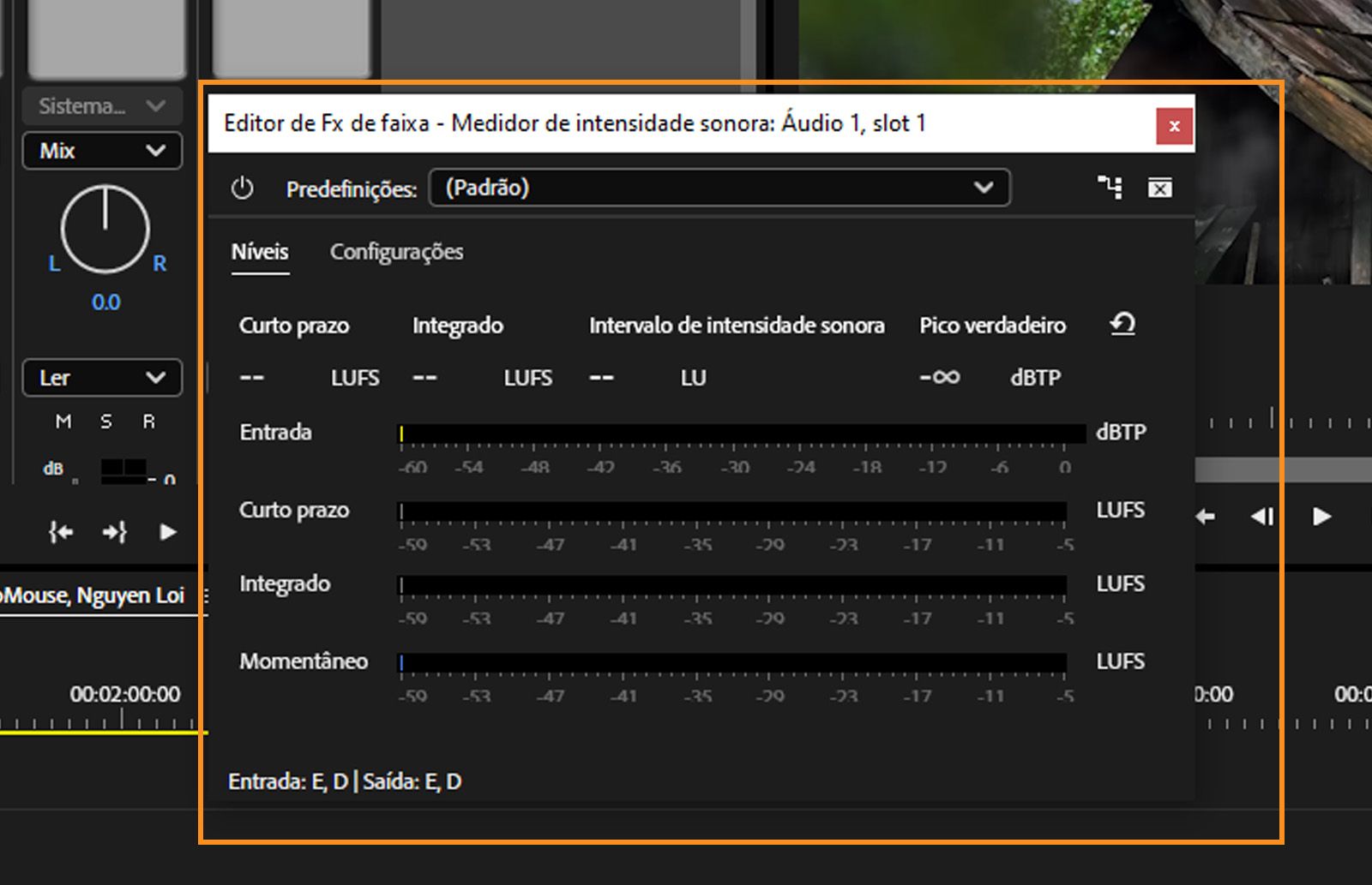 A caixa de diálogo Medidor de volume exibe a guia Níveis com opções incluindo Entrada, Curto prazo, Integrado e Momentâneo.