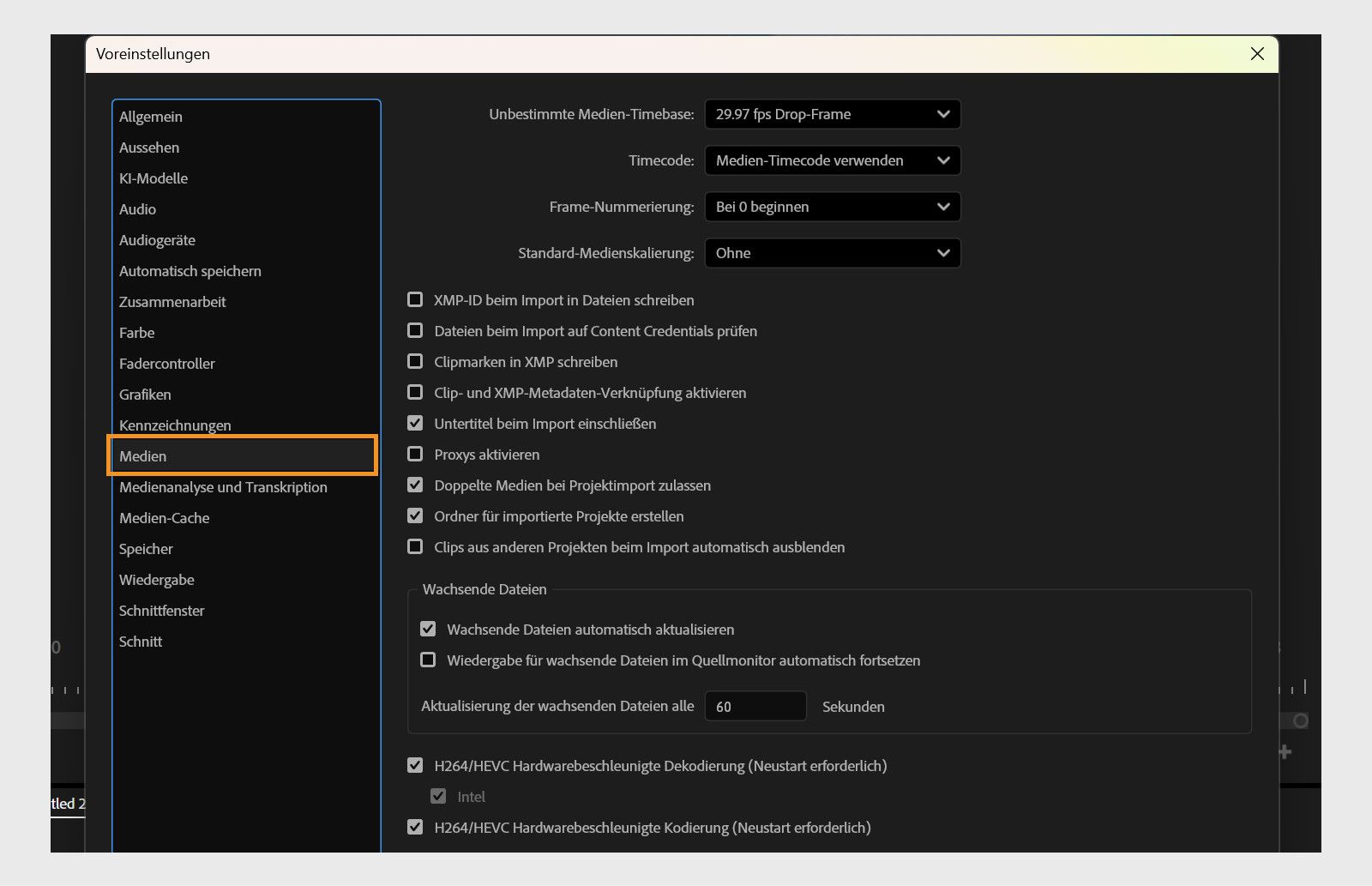Das Bedienfeld „Medien“ im Dialogfeld „Voreinstellungen“ zeigt verschiedene Optionen zur Anpassung der Medieneinstellungen wie Medien-Timebase, Timecode, Importoptionen und Proxys.