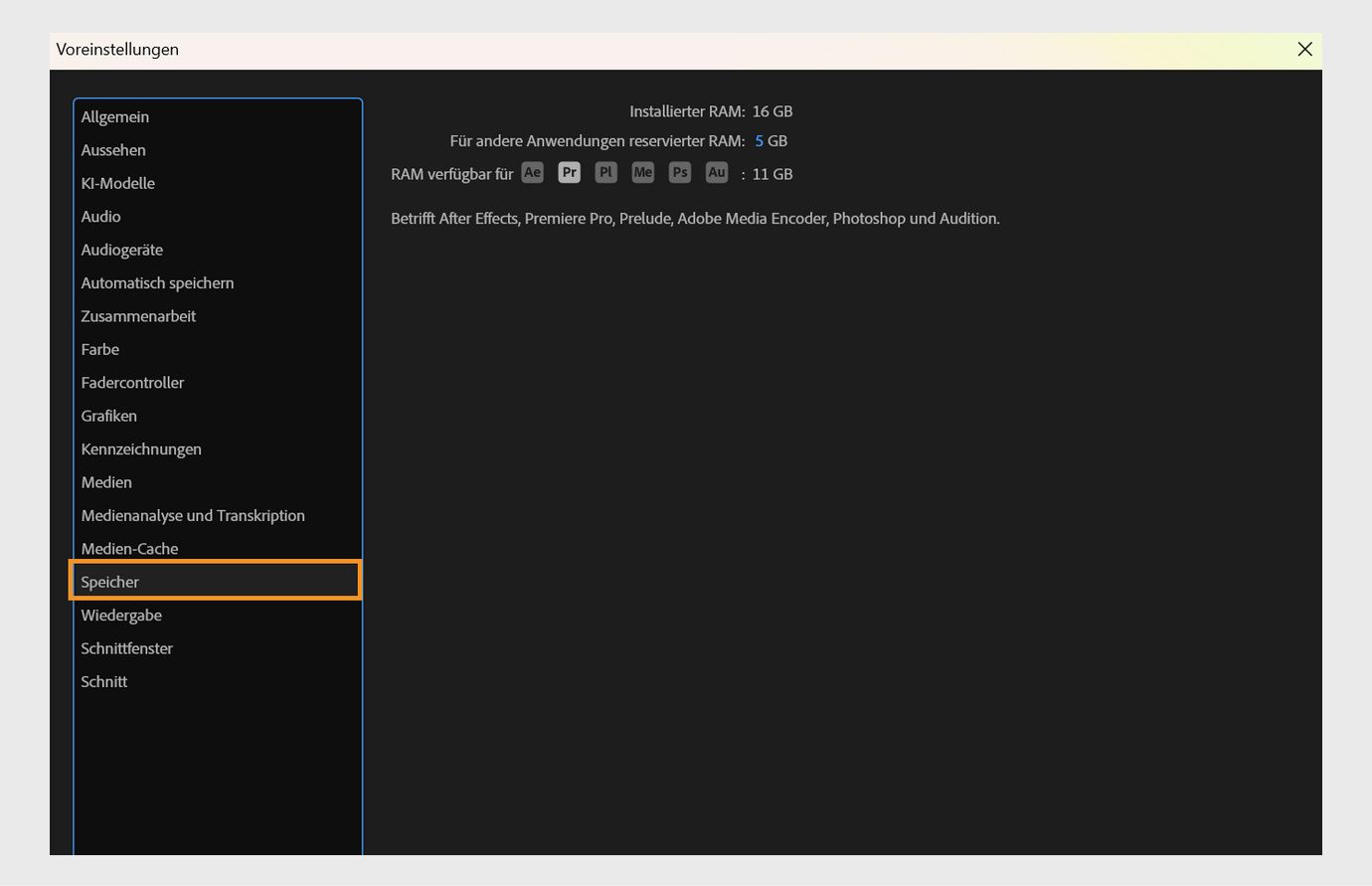Das Dialogfeld „Voreinstellungen“ ist geöffnet und das Bedienfeld „Speicher“ zeigt den gesamten installierten RAM, die für andere Anwendungen reservierte Menge und den verbleibenden für Adobe-Apps wie Premiere Pro verfügbaren RAM an.