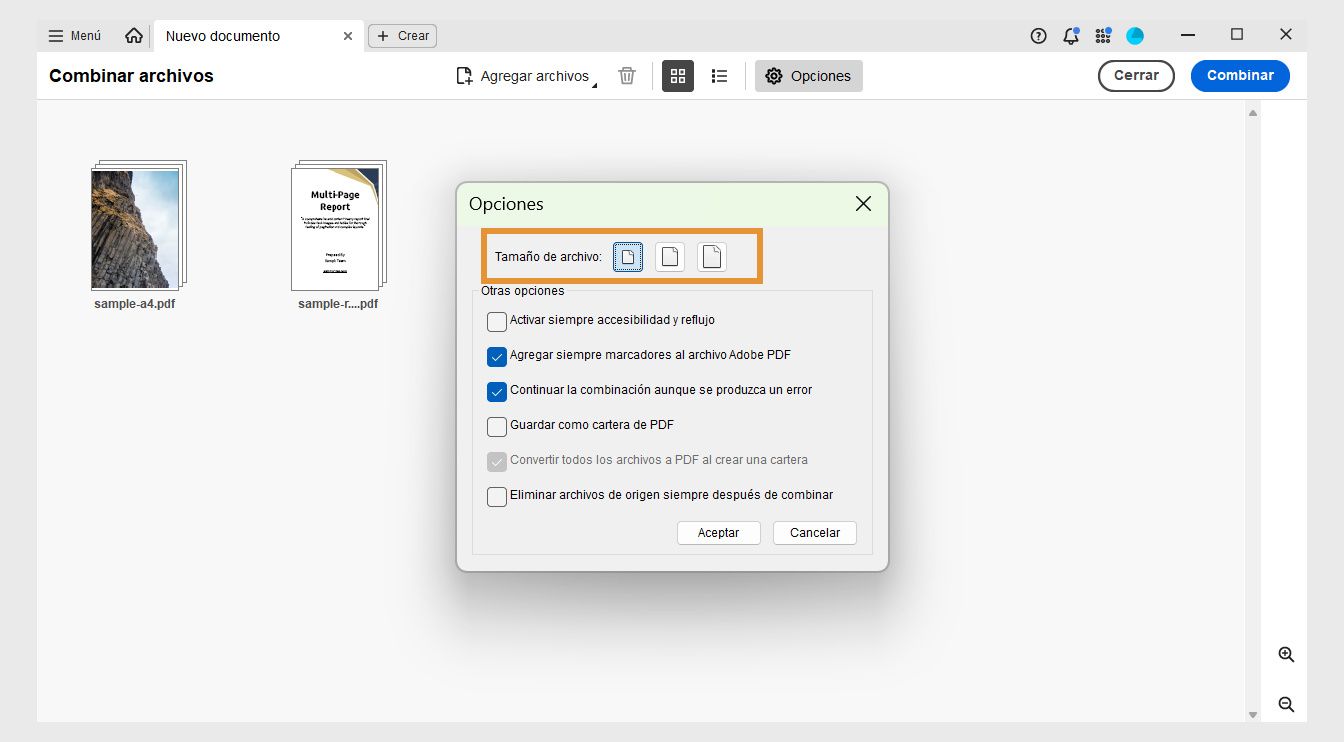 El cuadro de diálogo Opciones muestra varios tamaños de archivo junto con otras opciones de combinación para habilitar la accesibilidad de archivos, añadir marcadores, combinar con errores, guardar archivos como portafolio de PDF, convertir a PDF al crear un portafolio de PDF y eliminar archivos fuente después de combinar.
