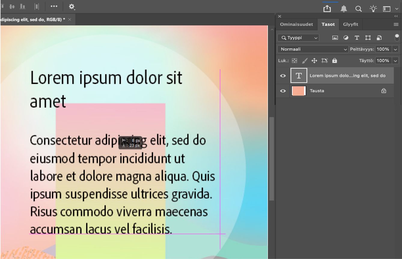 Photoshopin tasopaneelista on valittu tekstitaso, ja piirtoalueella näkyy kohdistusruudukko.Tekstiruutua on siirretty 8 pikseliä vasemmalle ja 23 pikseliä alas alkuperäisestä sijainnistaan.