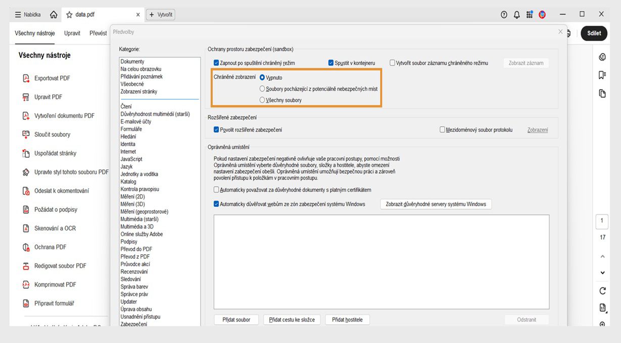 Dialogové okno předvoleb zabezpečení v aplikaci Acrobat zobrazující Nastavení chráněného zobrazení a možnosti důvěryhodných webů pro správu bezpečnosti souborů.