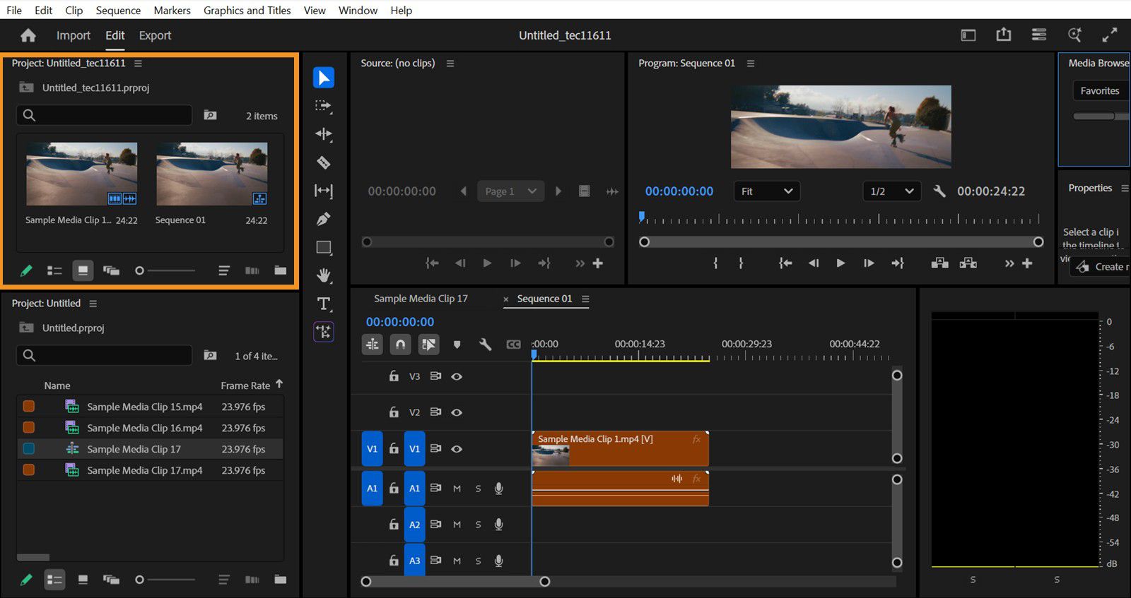 L'area di lavoro di Premiere Pro visualizza due diversi pannelli Progetto personalizzati in un'unica area di lavoro.