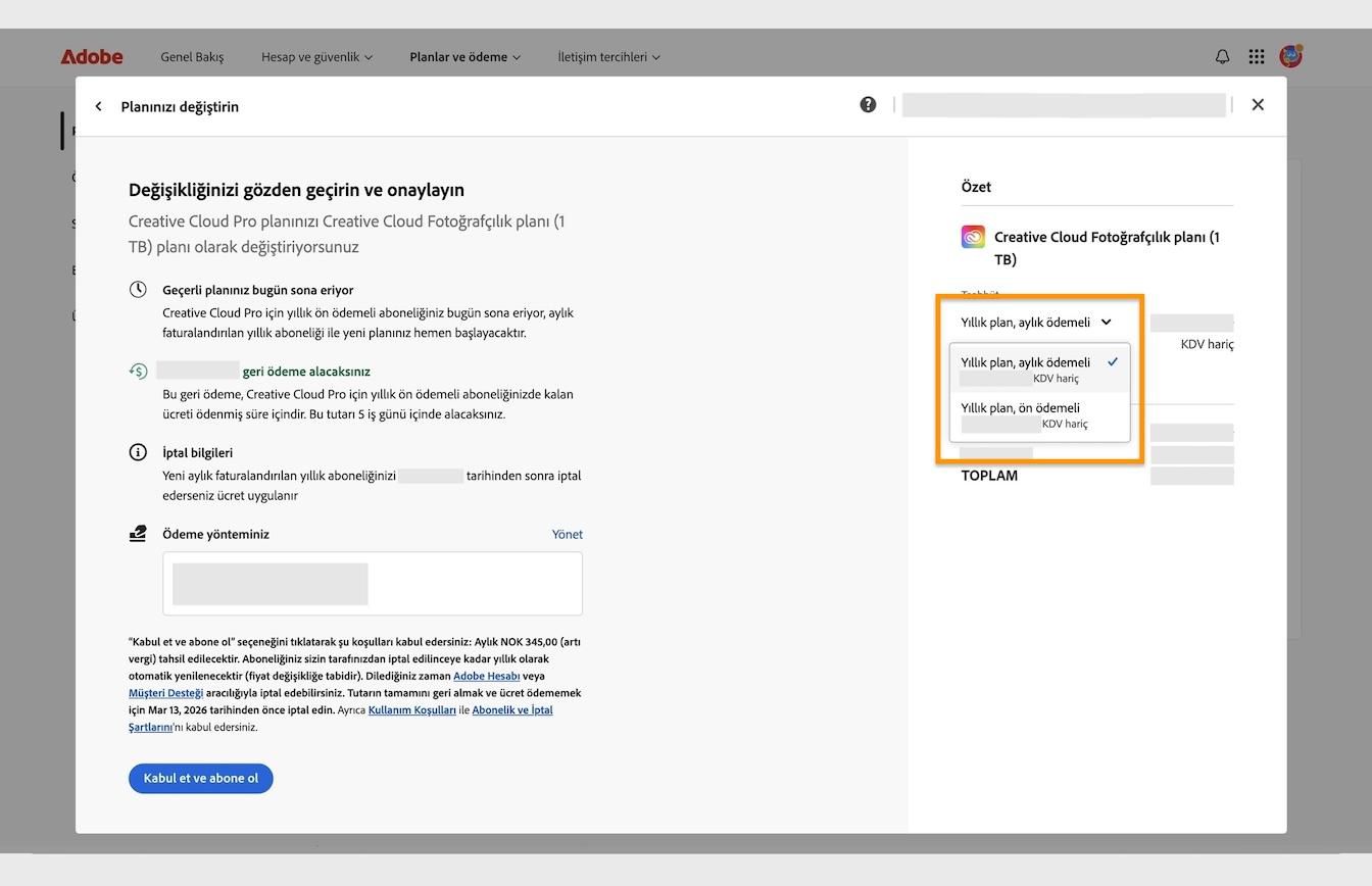 Özet seçeneğinin altındaki vurgulanmış Taahhüt açılır menüsünü görüntüleyen Değişikliğinizi gözden geçirin ve onaylayın penceresi.
