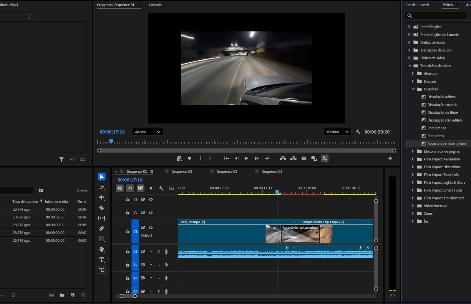 O painel Linha do tempo exibe o efeito de transição Recorte de metamorfose aplicado entre dois clipes adjacentes, indicando onde a transição começa e termina.