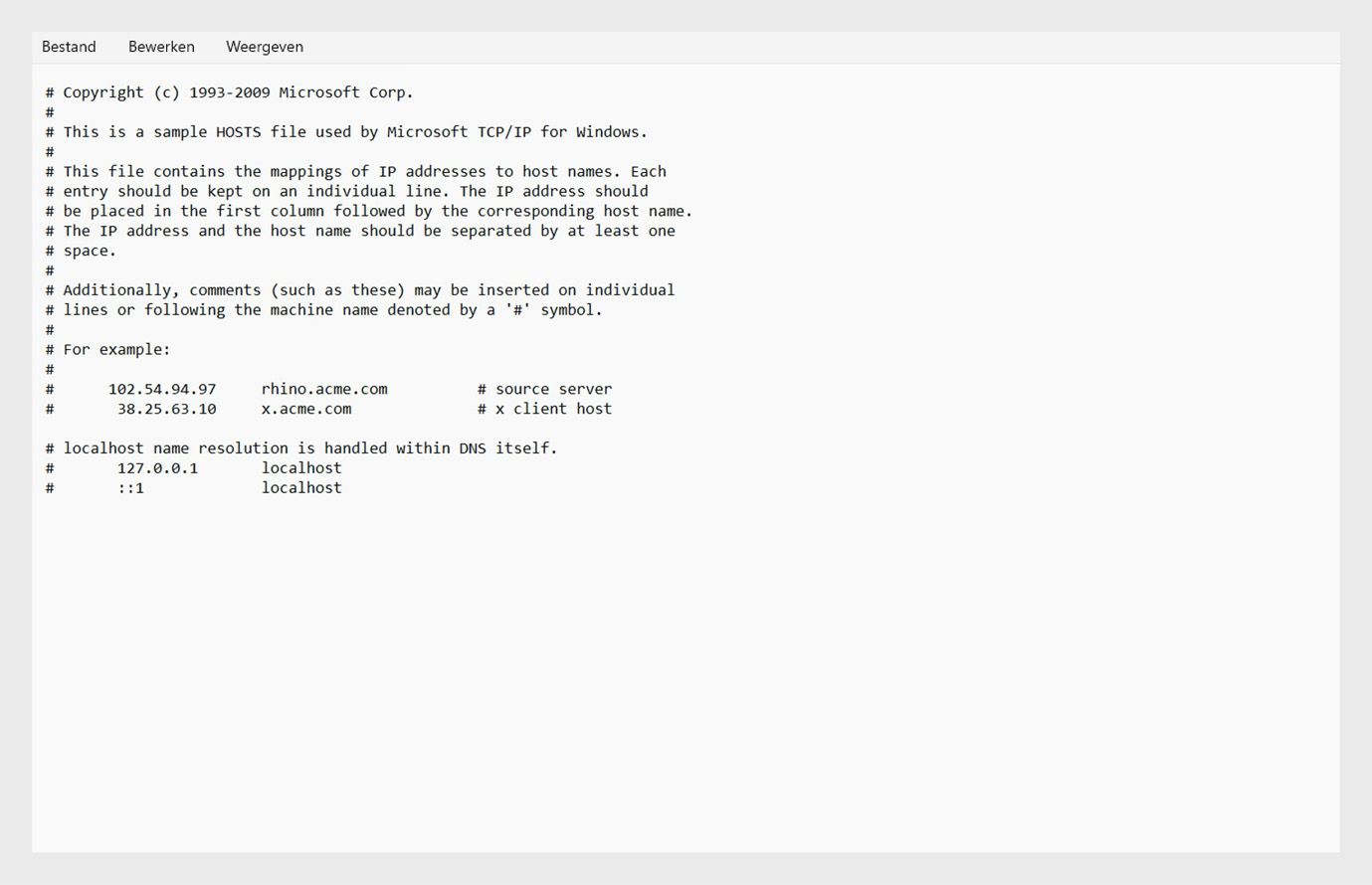 Het hosts-bestand toont alleen localhost-informatie nadat je alle Adobe-gerelateerde vermeldingen hebt verwijderd.