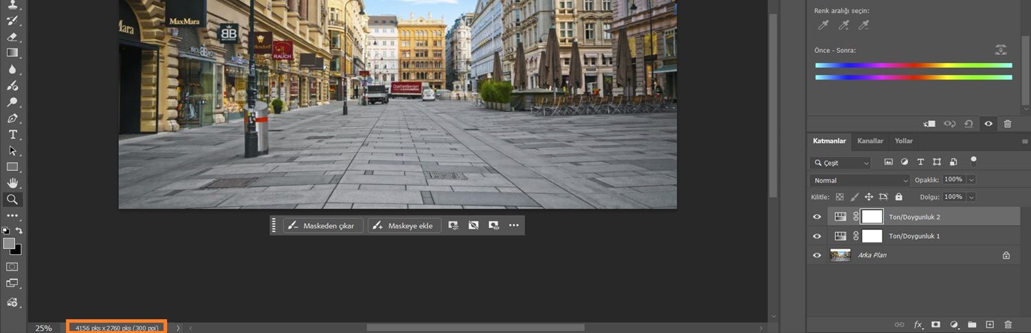 Görüntü boyutu ayrıntı düğmesi, Photoshop tuvalinin sol alt kısmında vurgulanmıştır.