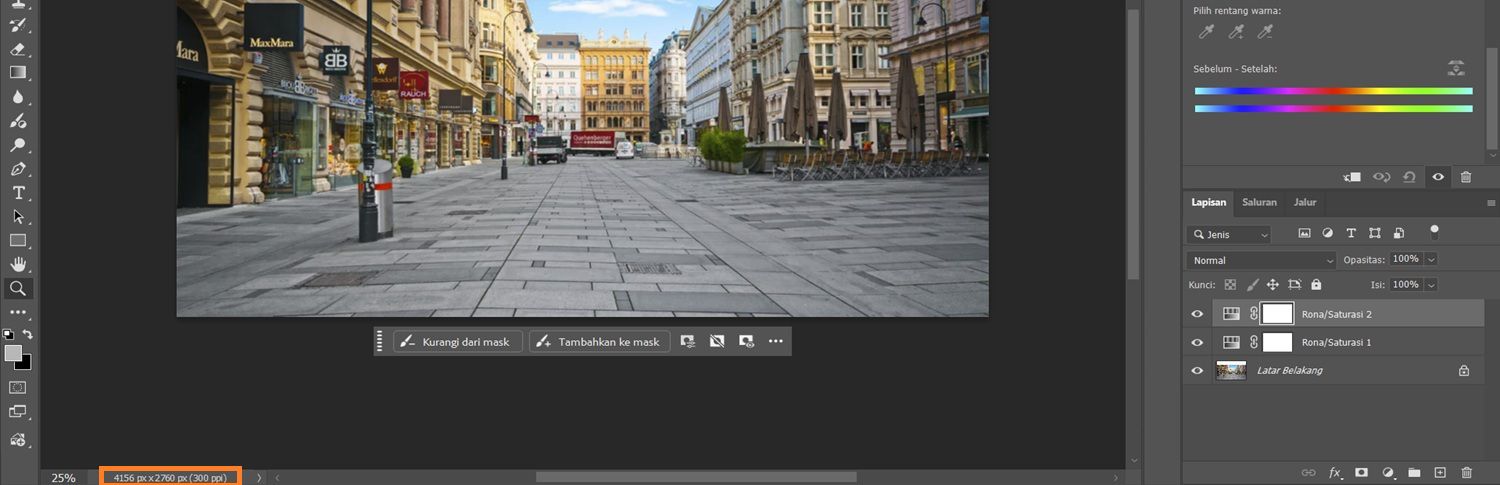 Tombol detail ukuran gambar disorot di bagian kiri bawah kanvas Photoshop.