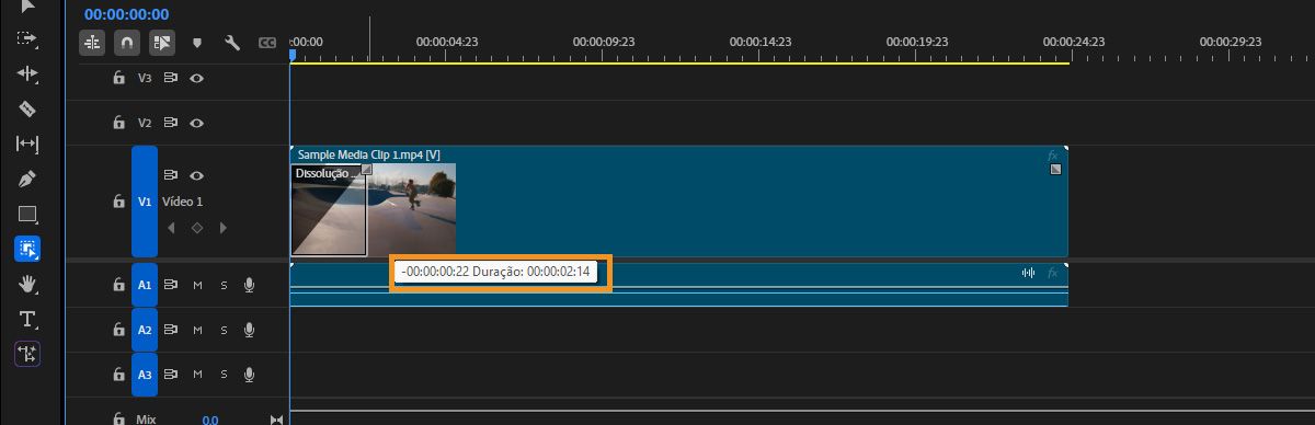 Visualização da linha do tempo, mostrando um clipe de vídeo com uma transição de dissolução cruzada aplicada por meio de uma alça de clipe, com a duração da transição realçada.