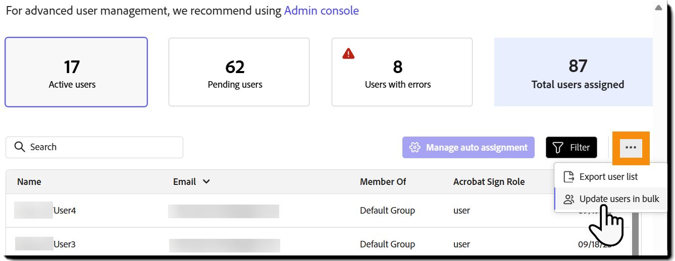 Brukere-siden med alternativet «Oppdater brukere samlet» uthevet